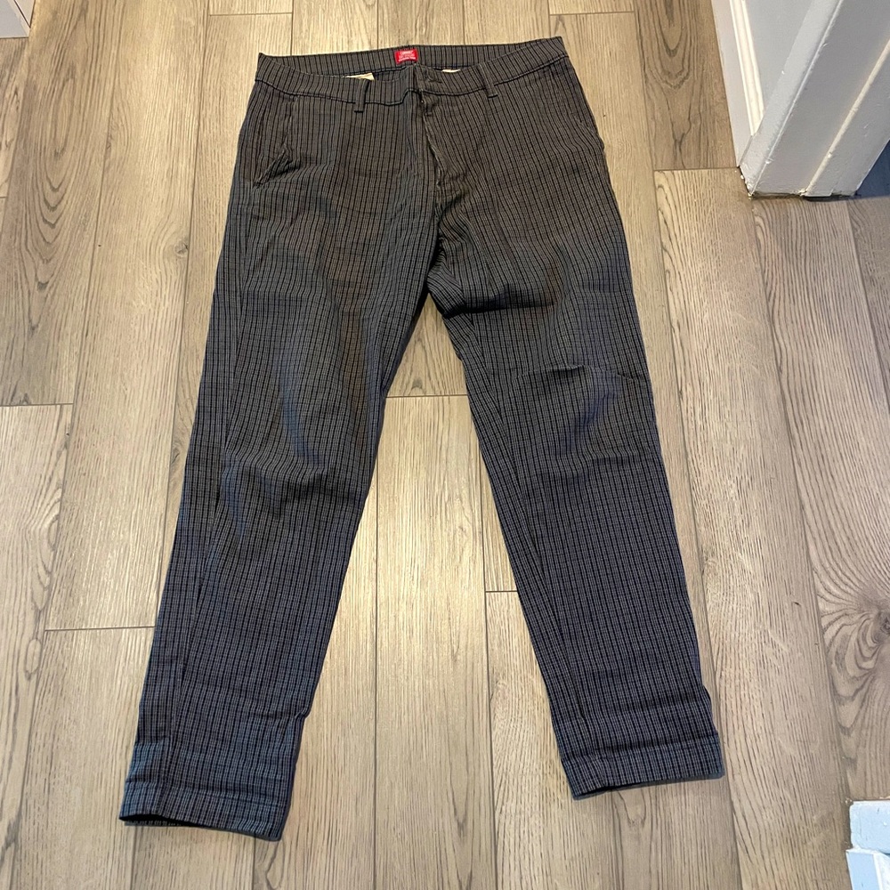 Levi’s XX Chinos Standard Taper